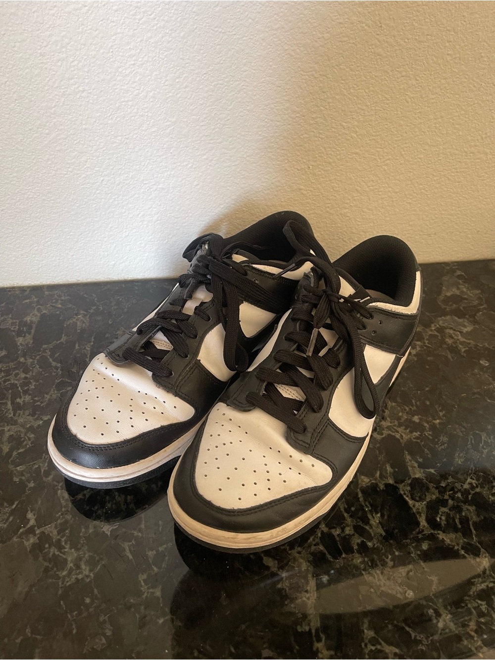 Nike Dunks Low-Top Sneakers Women’s Black and White